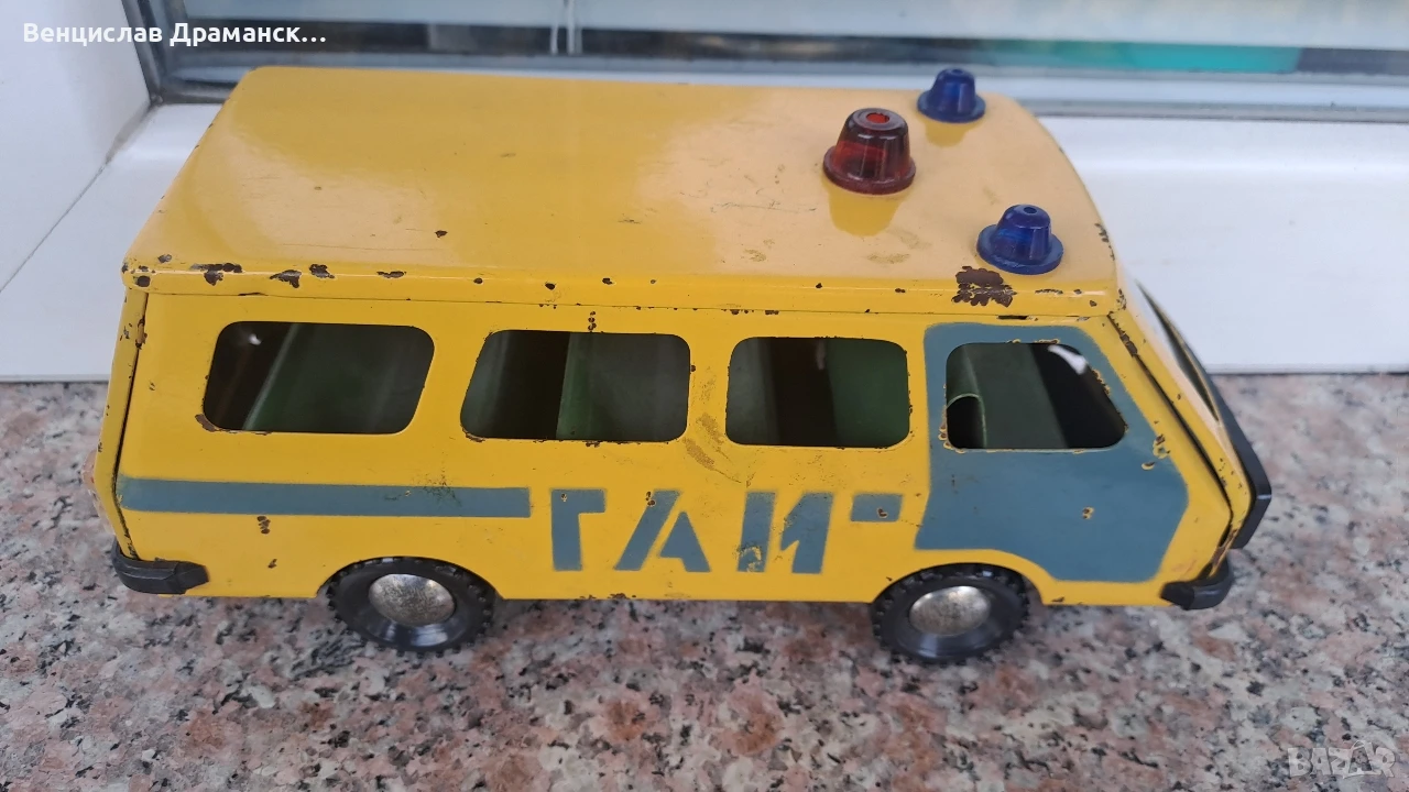 Руска ламаринена играчка, снимка 1