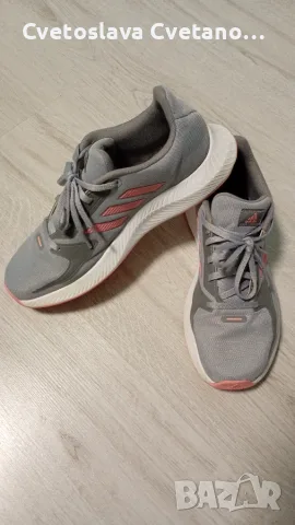 Дамски маратонки Adidas , снимка 2 - Маратонки - 56641646
