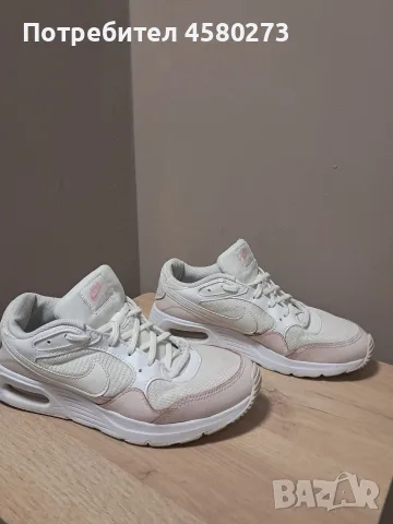 Страхотни маратонки Nike, снимка 2 - Маратонки - 56732271