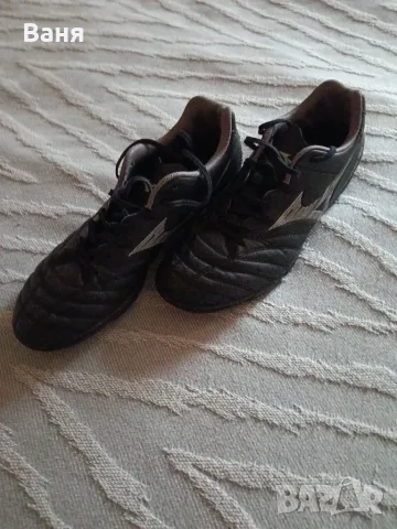 Футболни стоножки Mizuno EU-42.5, снимка 10 - Футбол - 44227665