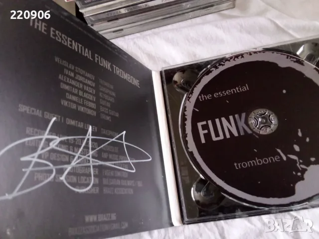 CD The Essential FUNK Trombone, автограф, снимка 2 - CD дискове - 56607950