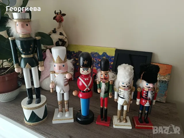 Продавам дървени войници лешникотрошачки