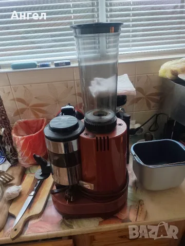 Продавам кафемелачка BRASILIA RR45