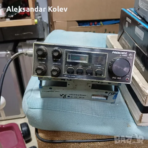 За маниаци радиолюбители 