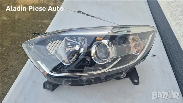 Ляв фар Renault Captur халогенен година 2013 2014 2015 2016 2017 код 260600953R 