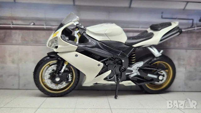 колекционерски мотор maisto, welly, bburago, 1/18  yamaha, kawasaki,  honda Suzuki, ktm, Ducati 