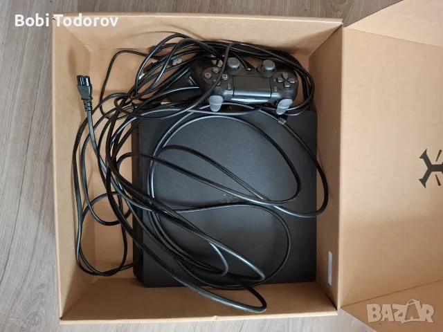 Ps4 slim с външно 1Tb SSD на Intenso