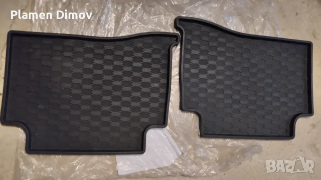Продавам гумени стелки за КиА