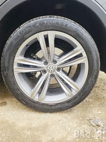 VW Tiguan 2.0 TDI 4Motion, снимка 13 - Автомобили и джипове - 56629567