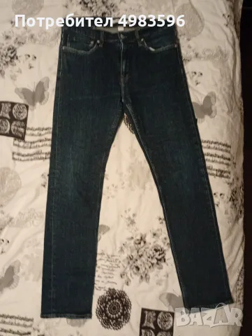 Продавам мъжки сини дънки на Calvin Klein 