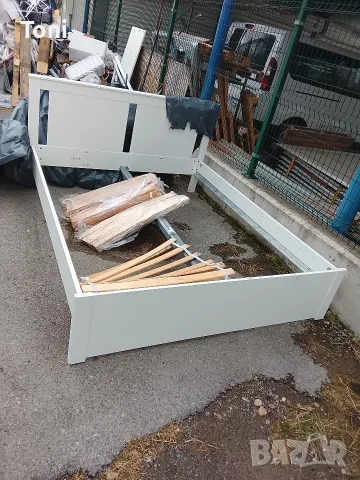 Спалня ikea SONGESAND с подматрачна рамка 