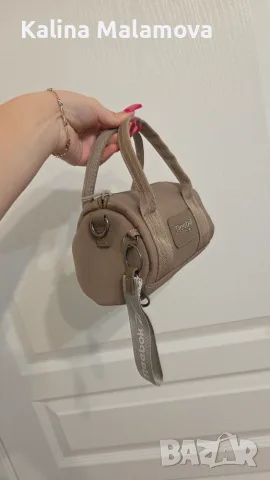 Чанти Rains, Reebok, Zara, снимка 2 - Чанти - 56741759