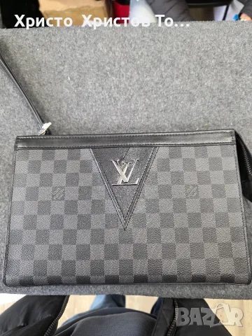 Луксозен клъч чанта Louis Vuitton 