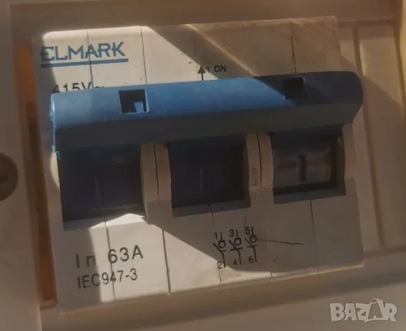 триполюсен автоматичен прекъсвач ELMARK 63 A