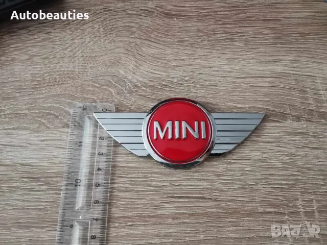 MINI Cooper емблема стар стил сребристо с червено, снимка 4 - Аксесоари и консумативи - 56581281