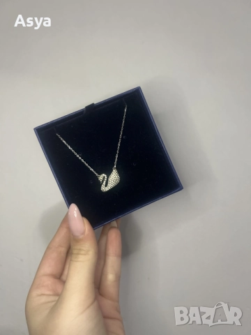 Колие Swarovski 