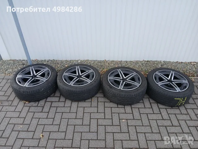 Продавам оригинален комплект 19" алуминиеви джанти с зимни гуми Bridgestone за Mercedes-Benz EQE.