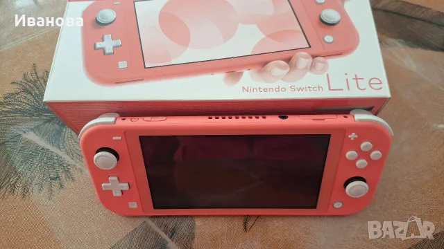 Nintendo Switch Lite цвят корал, снимка 2 - Nintendo конзоли - 56561441