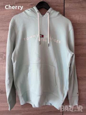Суичър Tommy Hilfiger , снимка 2 - Спортни дрехи, екипи - 56624017