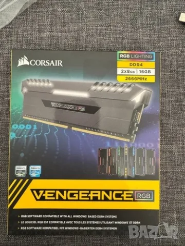 памет Corsair DDR4 с капацитет 16 GB и честота 2666 MHz. DIMM модул с 288 пина и RGB осветление
