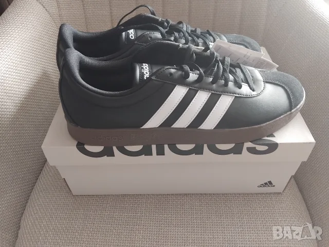 Маратонки Adidas номер 45