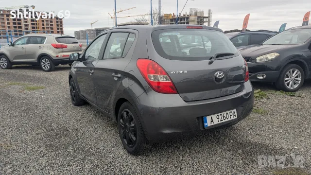 Hyundai i20 1.25 gas, снимка 6 - Автомобили и джипове - 56700720