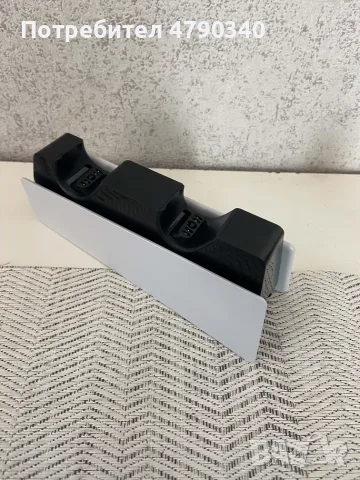 Зарядно За Два Контролера DualSense Charging Station, снимка 3 - Аксесоари - 56569975
