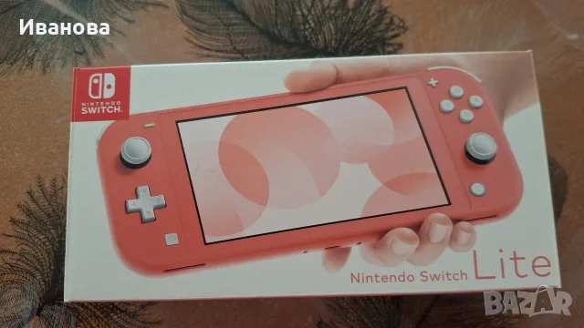 Nintendo Switch Lite цвят корал