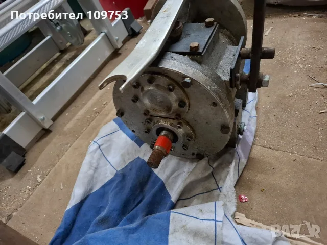 Нов Реверсивен редуктор за яхта или лодка
