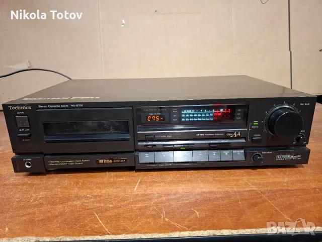 Продава се триглав дек Technics RS-B705.