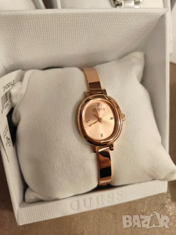 Дамски Часовник Guess Нов 