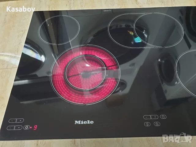 Miele KM552 - Керамичен Плот Котлони 4 зони за Вграждане Миеле, снимка 3 - Котлони - 56743704