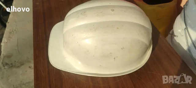 Предпазна каска строителна