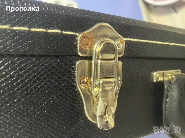 Черен Куфар за китара Gibson USA, снимка 13 - Китари - 56644187
