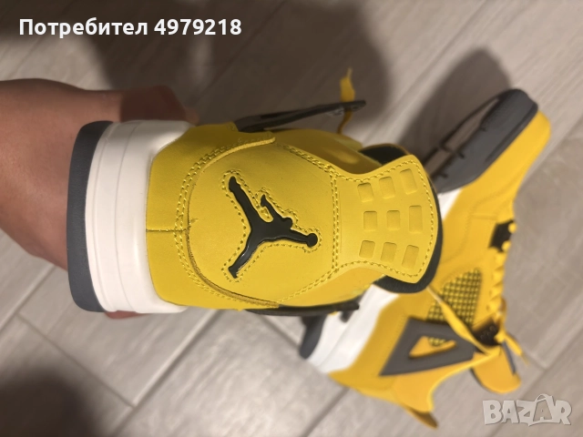 Jordan 4 Retro Yellow, снимка 2 - Маратонки - 56728229