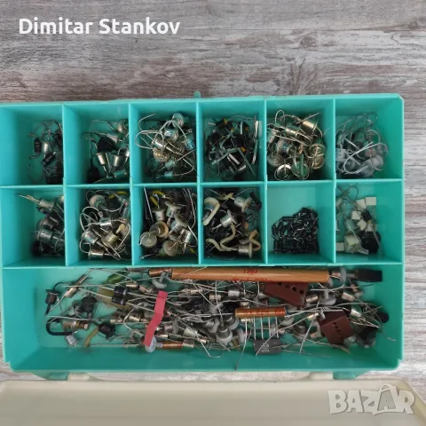 Кутия с Ел части заедно 