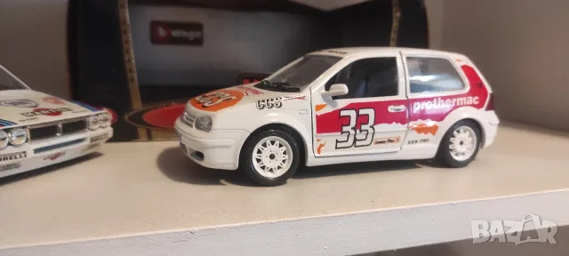 Volkswagen Golf lV Bburago 1:24