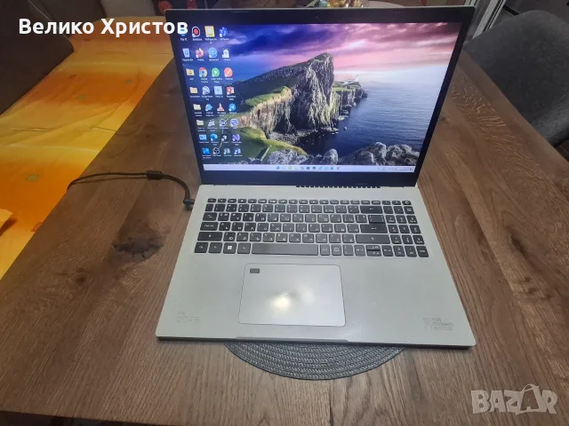 Продавам лаптоп "Acer Aspire AV15-51" в добро техническо състояние.