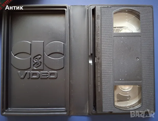 Видеокасета VHS Всичко е Любов / Иван Иванов , снимка 2 - Други жанрове - 56747106