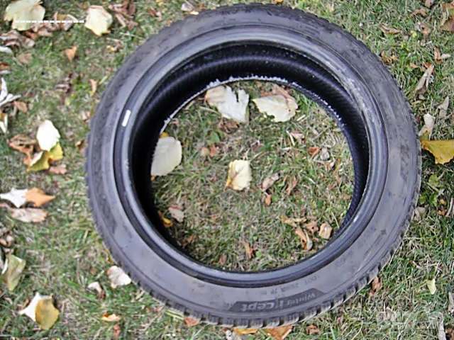 Зимни Гуми 17 цола Hankook, снимка 4 - Гуми и джанти - 56711647