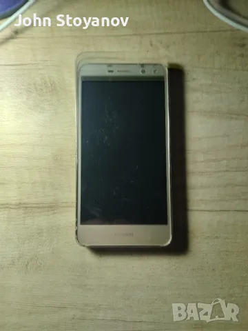Huawei Y6 2017. 