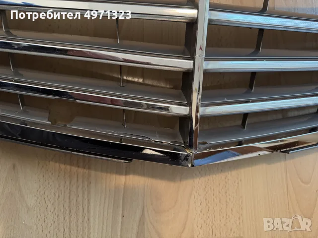 Оригинална решетка за Мерцедес C220, снимка 3 - Части - 56725832