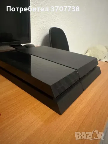 Продавам ps4 в добро състояние няма никакви повреди, има леки следи от употреба