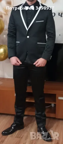 черен мъжки костюм