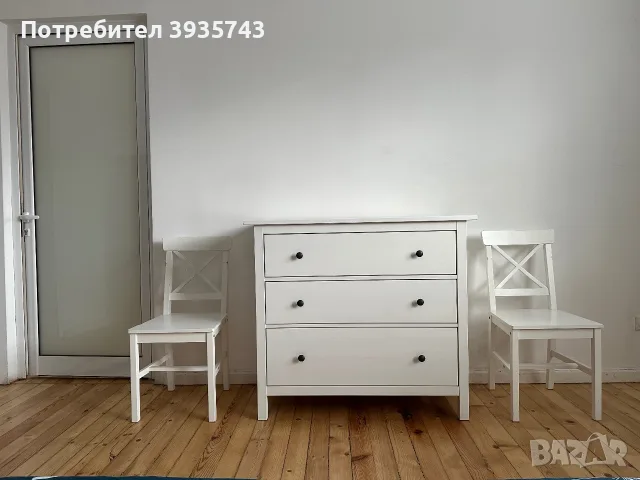 IKEA скрин Hemnes + Икеа столове