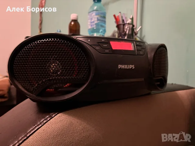 Радио със CD и флашка Philips, снимка 2 - Аудиосистеми - 56556179