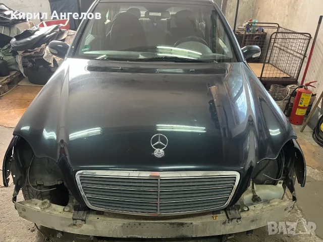 Преден капак за Mercedes C-class W203 (седан и комби)