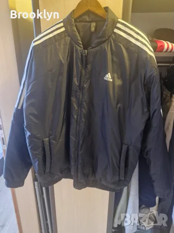 Продава се мъжко яке Adidas