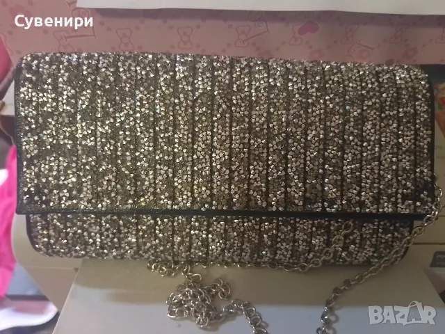 дамска чанта....