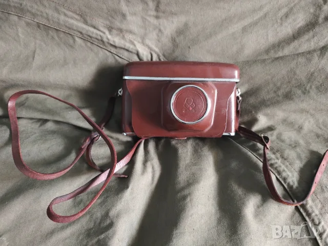 Продава  фотоапарат Ленинград Юпитер-8   2/50  СССР